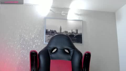    online show from 11.12.25