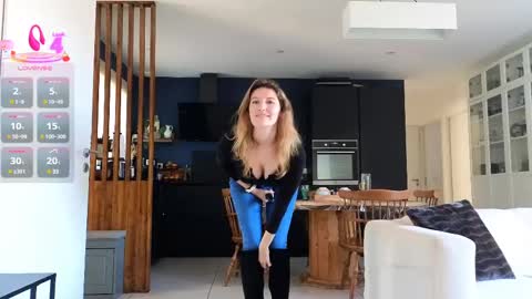 Snapshot of luxymin chatting on 02.17.25 Luxymin online show from 02.17.25