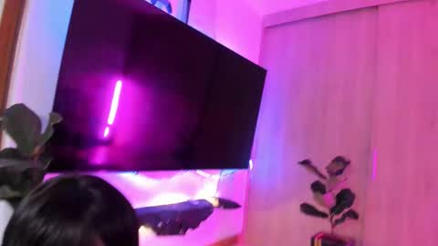 Snapshot of luxyshy chatting on 10.27.25 Lucy and Kristhy online show from 10.27.25