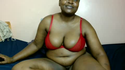 Snapshot of luzremi chatting on 06.22.26 luzremi online show from 06.22.26