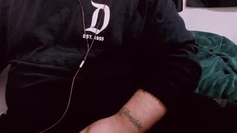 Snapshot of lvcifer_ chatting on 12.01.24 ayoo online show from 12.01.24