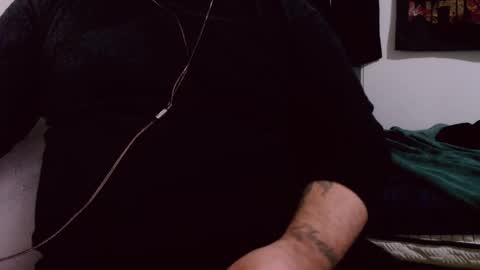 Snapshot of lvcifer_ chatting on 12.08.24 ayoo online show from 12.08.24