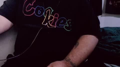 Snapshot of lvcifer_ chatting on 01.05.25 ayoo online show from 01.05.25