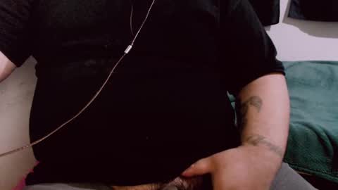 Snapshot of lvcifer_ chatting on 01.10.25 ayoo online show from 01.10.25