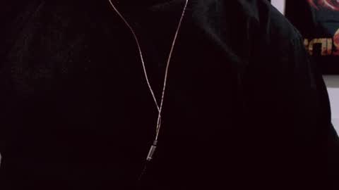 Snapshot of lvcifer_ chatting on 01.11.25 ayoo online show from 01.11.25