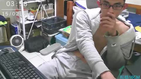 Snapshot of lvoe810930 chatting on 02.14.26 lvoe810930 online show from 02.14.26