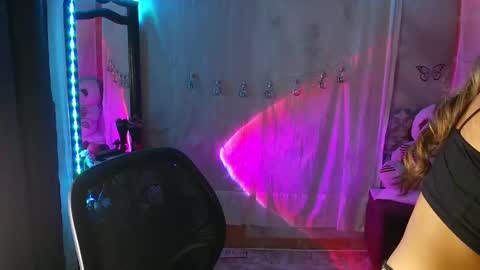 Snapshot of lya_ch chatting on 10.24.25 Call me Lia online show from 10.24.25