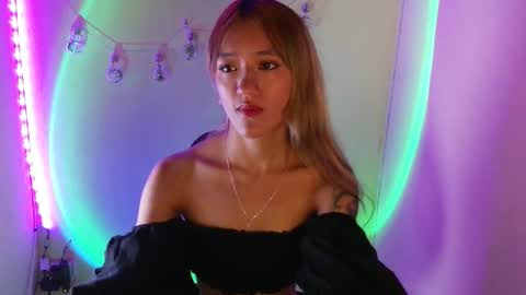 Call me Lia  online show from 01.05.26