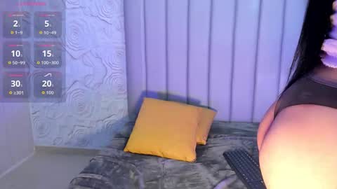 LYA DUBOIS  online show from 02.17.26