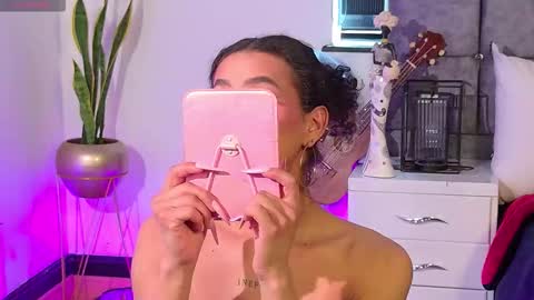 Snapshot of lyadumont chatting on 01.08.26 LYA online show from 01.08.26