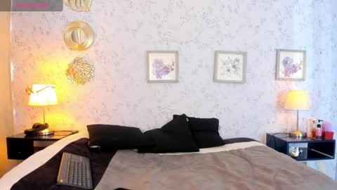 Lyan online show from 03.30.26