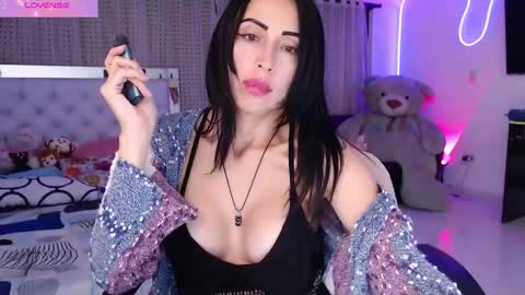 Snapshot of lyann_ chatting on 10.07.25 Lyann online show from 10.07.25