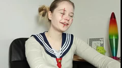 Snapshot of lydiasunny chatting on 10.31.25 Lydia online show from 10.31.25