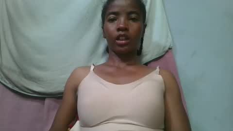 Snapshot of lydie856696 chatting on 04.29.26 lydie856696 online show from 04.29.26