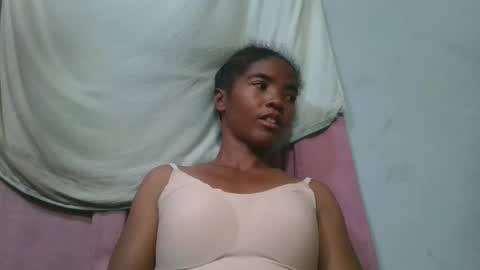 Snapshot of lydie856696 chatting on 04.30.26 lydie856696 online show from 04.30.26