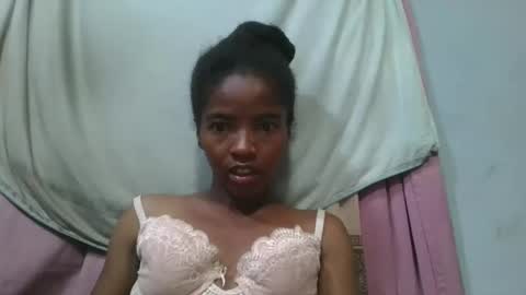 Snapshot of lydie856696 chatting on 05.04.26 lydie856696 online show from 05.04.26