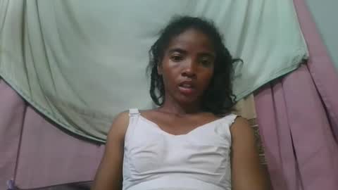 Snapshot of lydie856696 chatting on 05.08.26 lydie856696 online show from 05.08.26