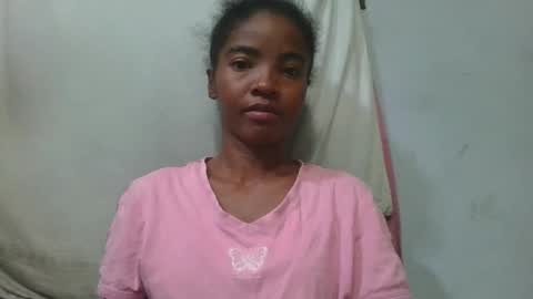 Snapshot of lydie856696 chatting on 05.20.26 lydie856696 online show from 05.20.26