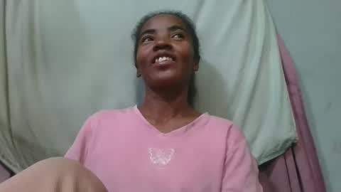 Snapshot of lydie856696 chatting on 05.24.26 lydie856696 online show from 05.24.26