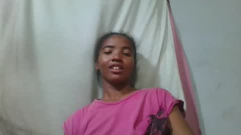 Snapshot of lydie856696 chatting on 05.31.26 lydie856696 online show from 05.31.26