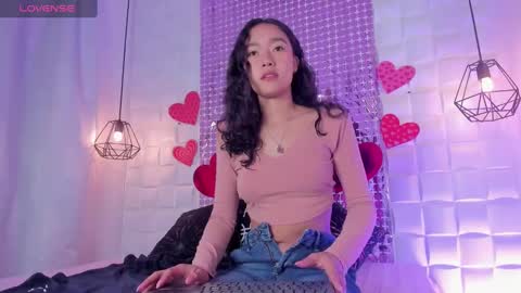 Lyhana Lee online show from 02.13.25