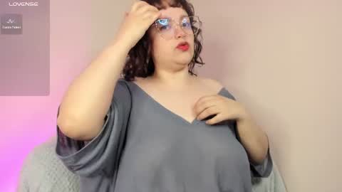 Snapshot of lylah_brost chatting on 06.30.26 lylah online show from 06.30.26