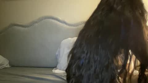 Snapshot of lylajades chatting on 11.23.25 Olivia online show from 11.23.25