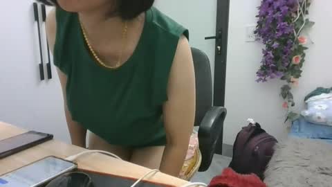 lyli_99 online show from 11.22.25