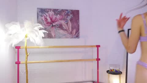 Lyly   online show from 01.24.25