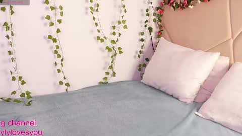 Lyly   online show from 10.13.25