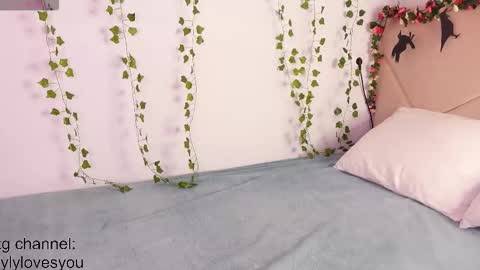 Lyly   online show from 10.20.25