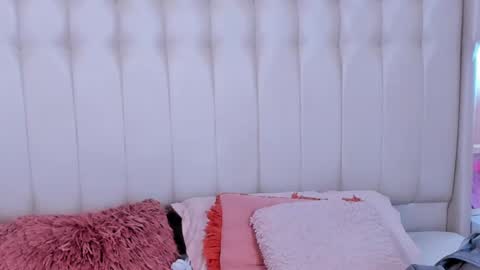 Lyn online show from 09.27.25