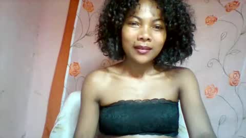 Snapshot of lyndah19 chatting on 11.26.25 lyndah19 online show from 11.26.25