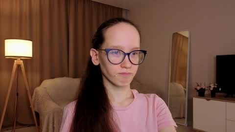 Sara online show from 04.19.26