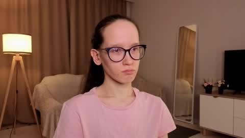 Sara online show from 04.19.26