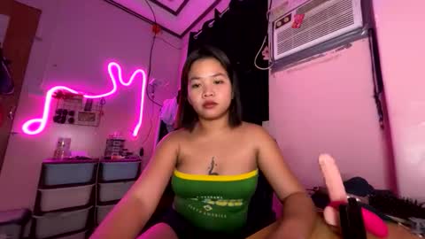 Snapshot of lynieeefck chatting on 10.09.25 I am Lyn- DONT FORGET TO FOLLOW ME online show from 10.09.25