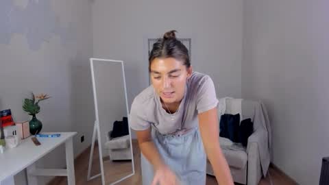  LYNN  online show from 11.01.25