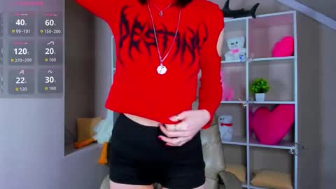 Lynn online show from 12.14.25