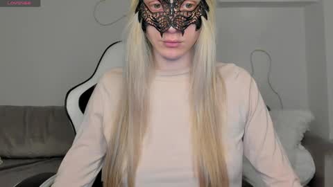 lynnadream_ online show from 06.01.26