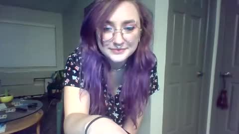 Lynn  online show from 02.25.26