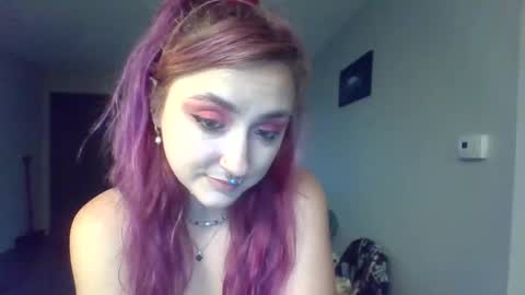 Lynn  online show from 04.17.26