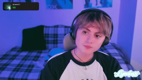 Snapshot of lyodass chatting on 12.04.24 Lyodass online show from 12.04.24