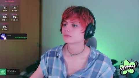 Snapshot of lyodass chatting on 01.08.25 Lyodass online show from 01.08.25