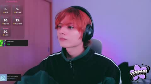 Snapshot of lyodass chatting on 01.27.25 Lyodass online show from 01.27.25