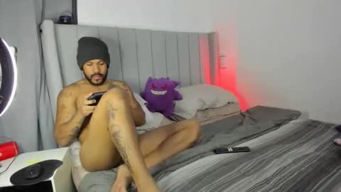 Snapshot of lyon_dark chatting on 11.26.25 Lyon Dark online show from 11.26.25