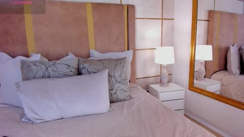 Snapshot of lyrabellini chatting on 02.24.26 online show from 02.24.26