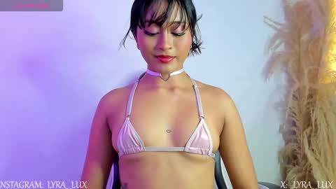 lyralux10 online show from 11.10.25