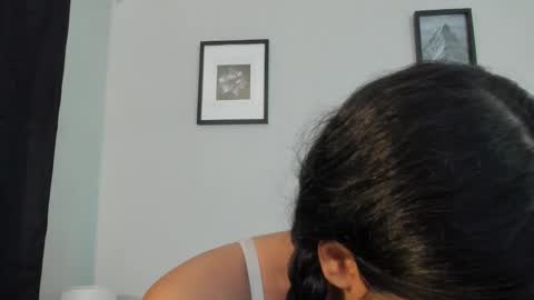 Snapshot of lyriadiamond chatting on 12.02.25 Lyriadiamond online show from 12.02.25