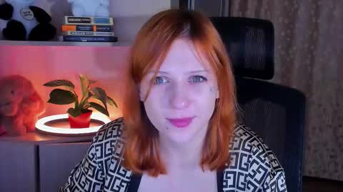 lyssan_xo online show from 11.28.25