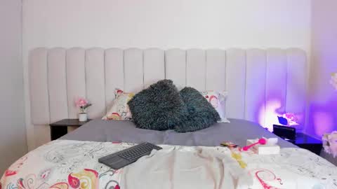 Lizzy smith  online show from 11.12.25